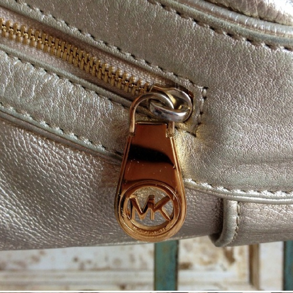 GOLD Bag!! - Picture 3 of 4